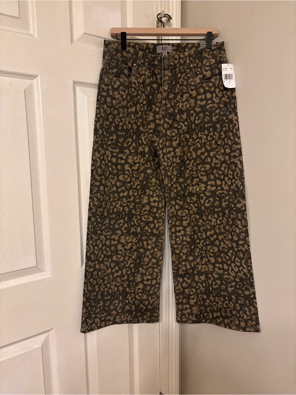 Kut from the Kloth Meg High-Rise Wide-Leg Jeans Wood Leopard Print Size 8